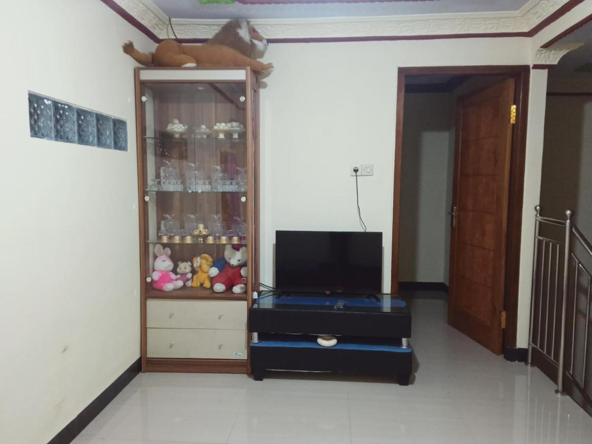 Widodaren Homestay Probolinggo Exteriér fotografie