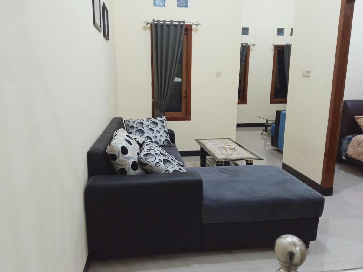Widodaren Homestay Probolinggo Exteriér fotografie